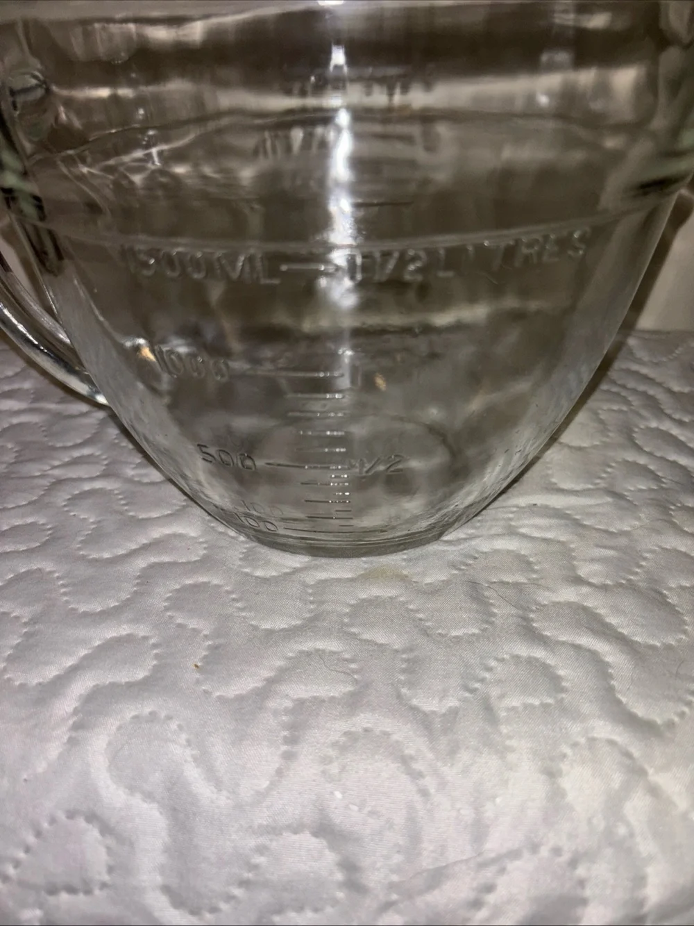 Anchor Hocking Clear Glass Measuring Mixing Bowl with Spout and Handle
